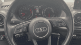 Volant Audi Q2 – intérieur premium d’un SUV d'occasion à Narbonne / voiture occasion Narbonne
