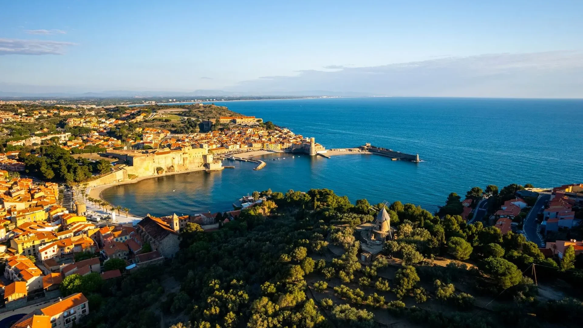 🌄 Top 5 des plus belles routes à faire en voiture autour de Narbonne en 2025